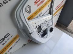 Symbol 13-21 Orijinal Çıkma Sol Arka Kapı 821000293R