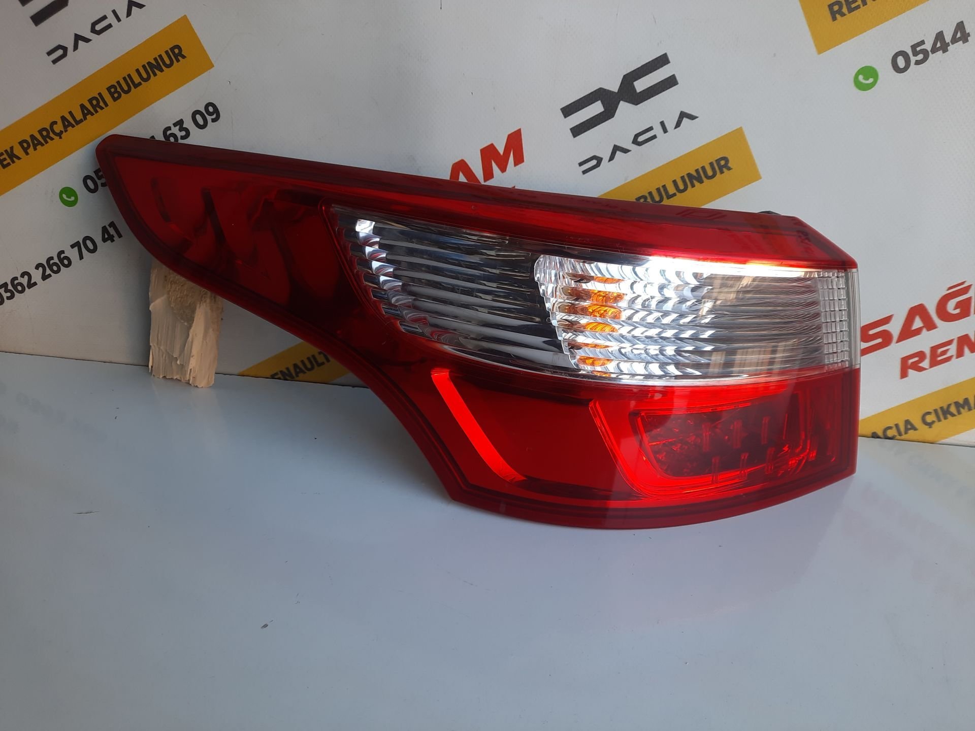 Latitude Orijinal Çıkma Sol Stop 26555030R