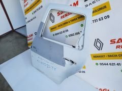 Duster 10 - 17 Orijinal Çıkma Sol Arka Kapı 821014570R