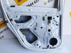 Duster 10 - 17 Orijinal Çıkma Sol Arka Kapı 821014570R