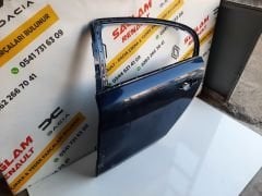 Latitude Orijinal Çıkma Sol Arka Kapı 822770792R