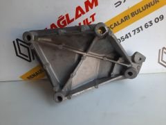 Laguna 1 Orijinal Çıkma Manuel Şanzıman Motor Kulağı