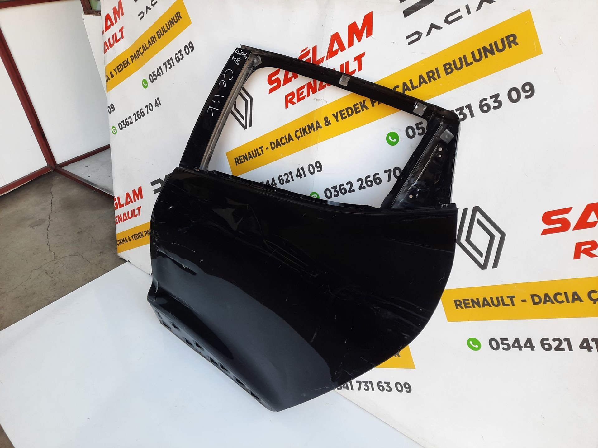 Clio 4 HB Orijinal Çıkma Sol Arka Kapı 821012089R