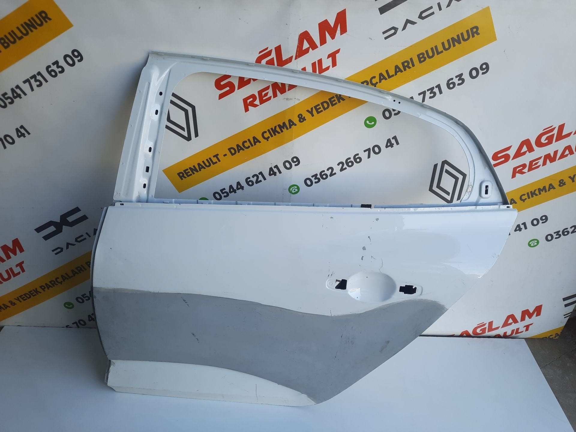 Megane 4 Orijinal Çıkma Sol Arka Kapı 821018343R