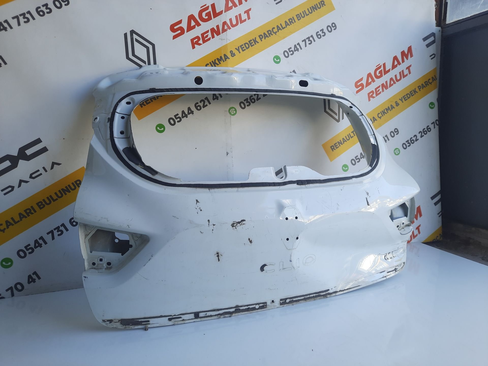 Clio 4 Orijinal Çıkma Bagaj 901009631R 901229142R