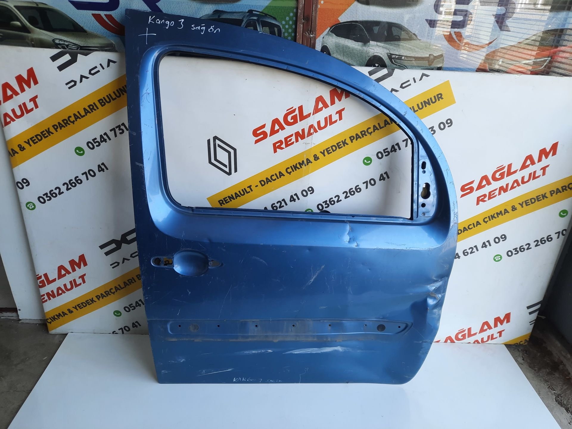 Kangoo 3 08-13 Orijinal Çıkma Sağ Ön Kapı 801004234R 7751478136 801005962R