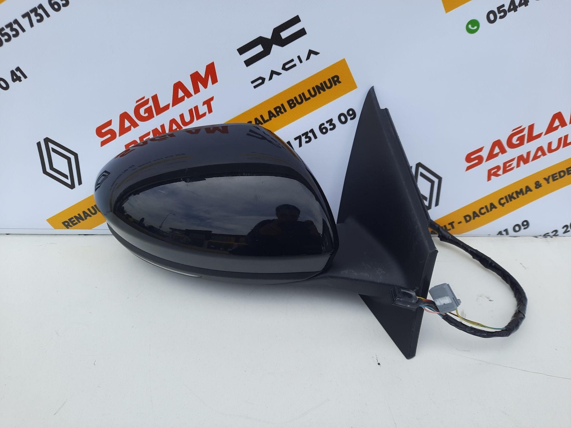 Megane 4 Otomatik Katlanır Sağ Ayna Çıkma 963012196R Yıldız Siyah