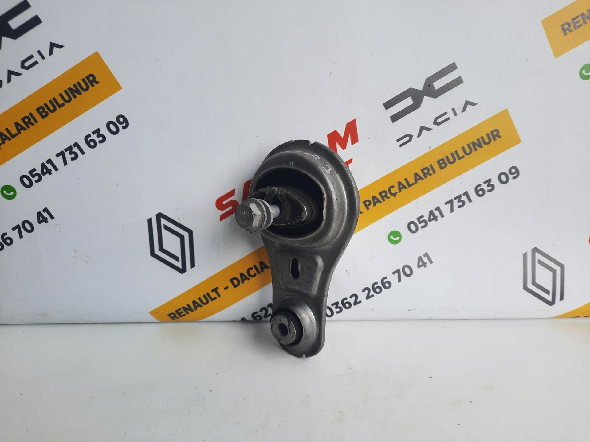 Trafic 2 Arka Motor Takozu Orijinal Çıkma 93860700﻿
