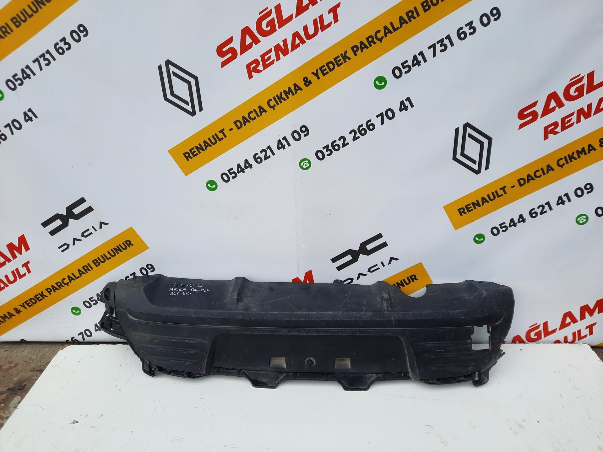 Clio 4 HB Orijinal Çıkma Arka Tampon Alt Eki Difüzör 850B21905R