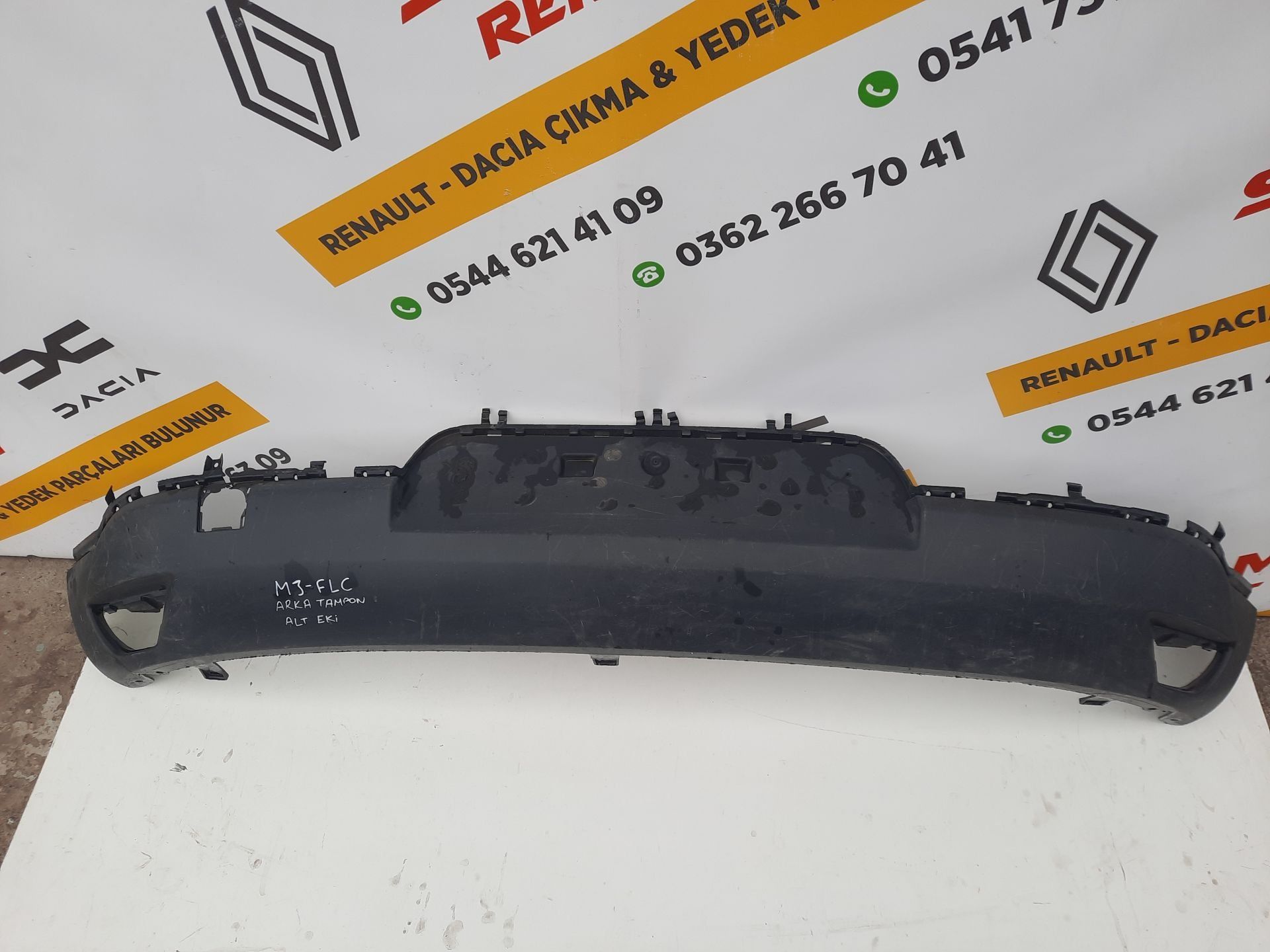 Megane 3 Orijinal Çıkma Arka Tampon Alt Eki Difüzör﻿ 850B29272R