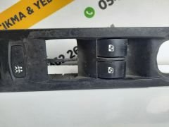 Espace 4 Orijinal Çıkma Ön Cam Düğme Paneli 8200328429