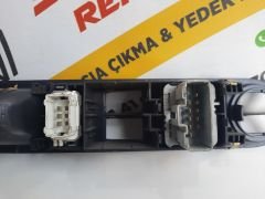 Espace 4 Orijinal Çıkma Ön Cam Düğme Paneli 8200328429