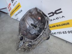 Megane 3 1.5 dCi Orijinal Çıkma 5 ileri Manuel Vites Şanzıman 8200780816
