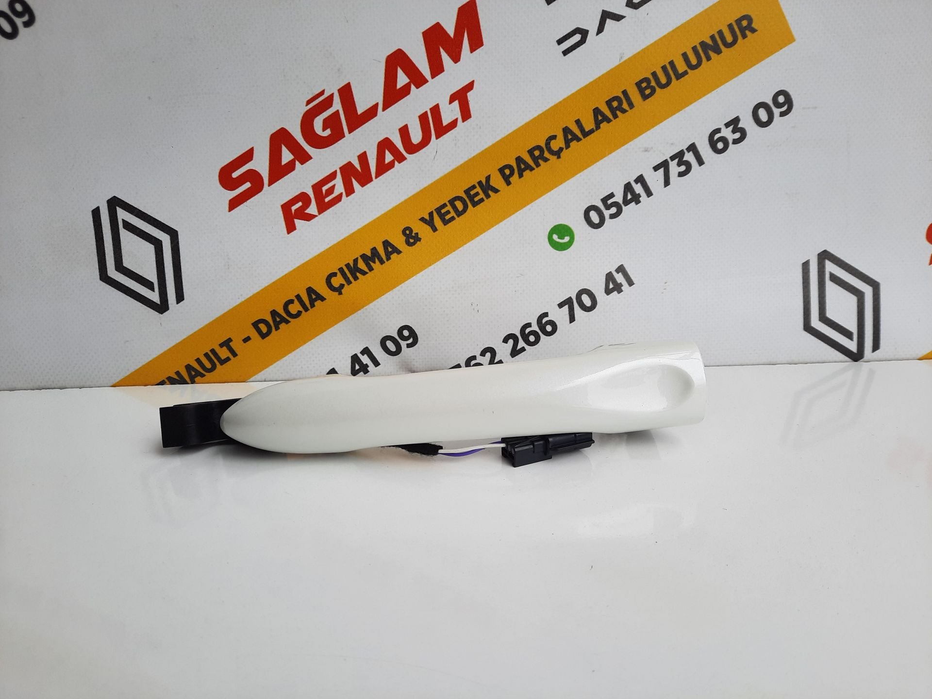 Clio 4 Sıfır Orijinal Dış Kapı Kolu 806B04979R