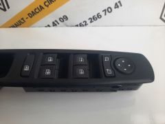 Megane 3 Orijinal Çıkma Cam Düğme Paneli Kasalı Tek Soket 809610016R