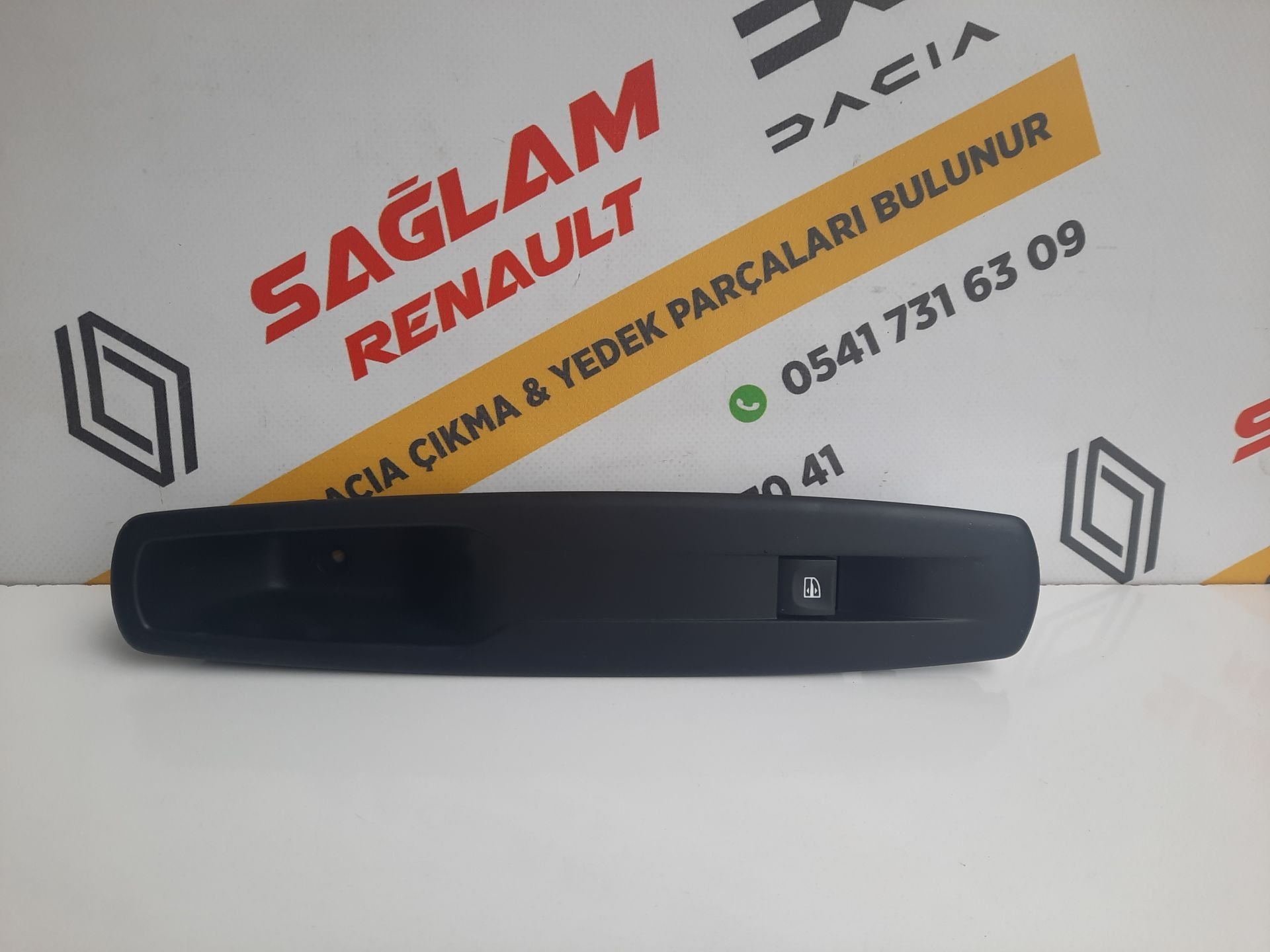 Fluence Orijinal Çıkma  Sağ Cam Düğme Paneli 809600018R
