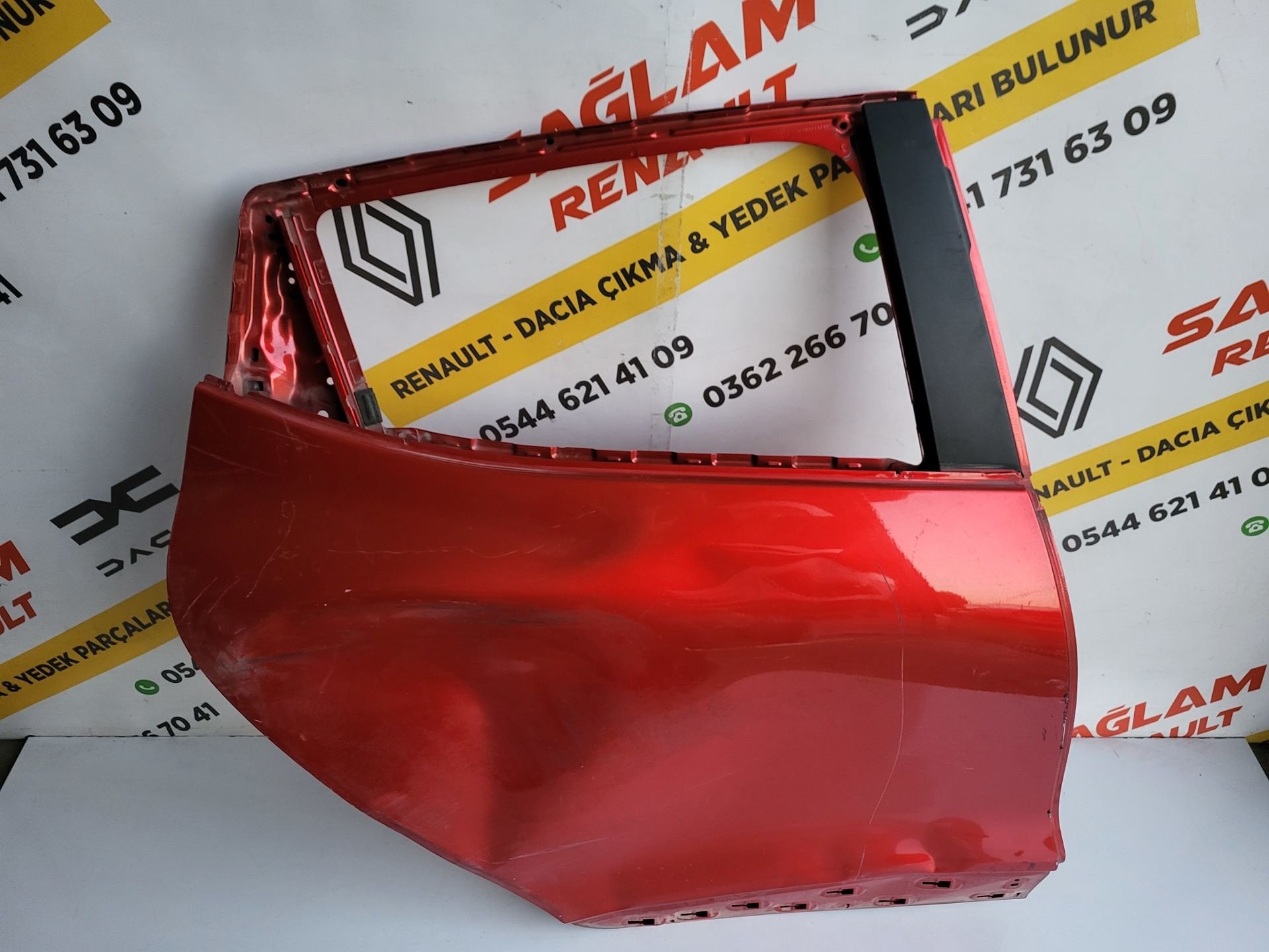 Clio 4 HB Orijinal Çıkma Sağ Arka Kapı 822761799R