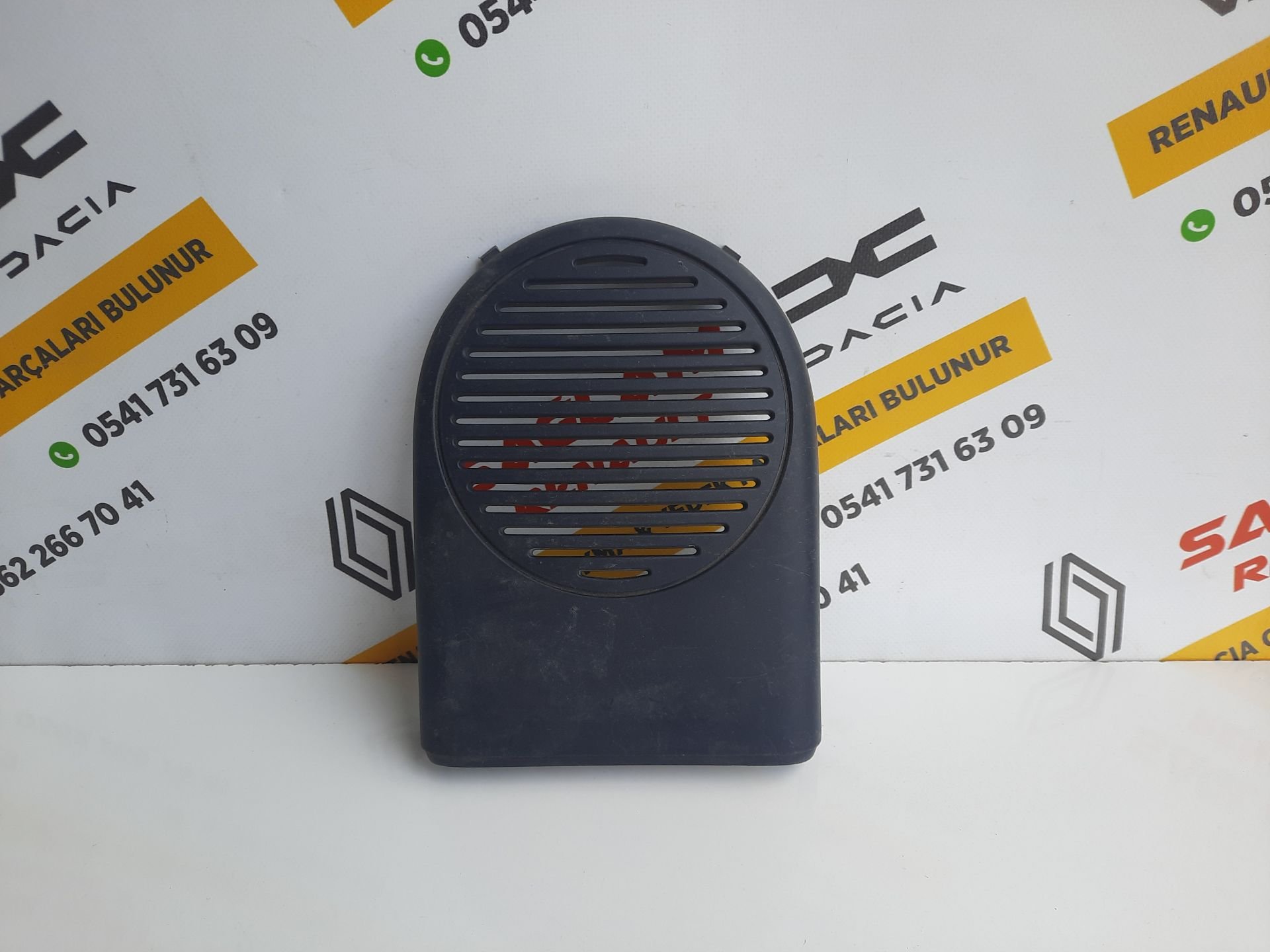 Clio 2 Orijinal Çıkma Sağ Ön Kapı Hoparlör Kapağı 8200138471