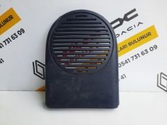 Clio 2 Orijinal Çıkma Sağ Ön Kapı Hoparlör Kapağı 8200138471