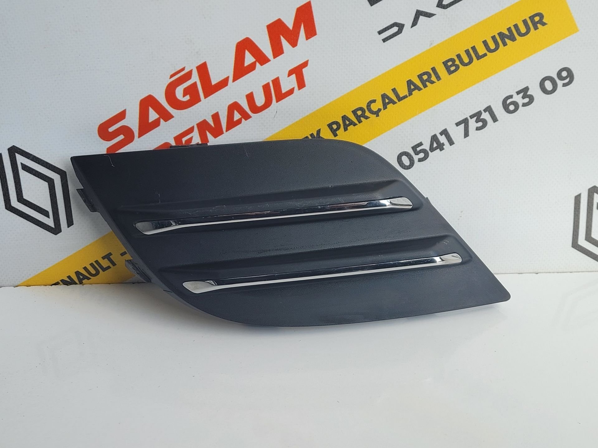 Clio 4 2017 - 2020 Sıfır Sis Far Kapağı Nikelajlı Sol 263369999R