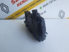 Clio 4 Orijinal Çıkma Sağ Arka Kapı Kilidi 825002104R