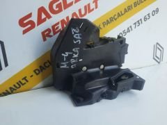Megane 4 Orijinal Çıkma Sağ Arka Kapı Kilidi 825023014R