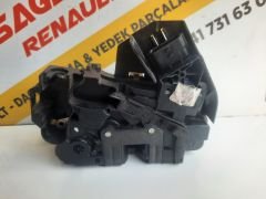 Megane 4 Orijinal Çıkma Sağ Arka Kapı Kilidi 825023014R