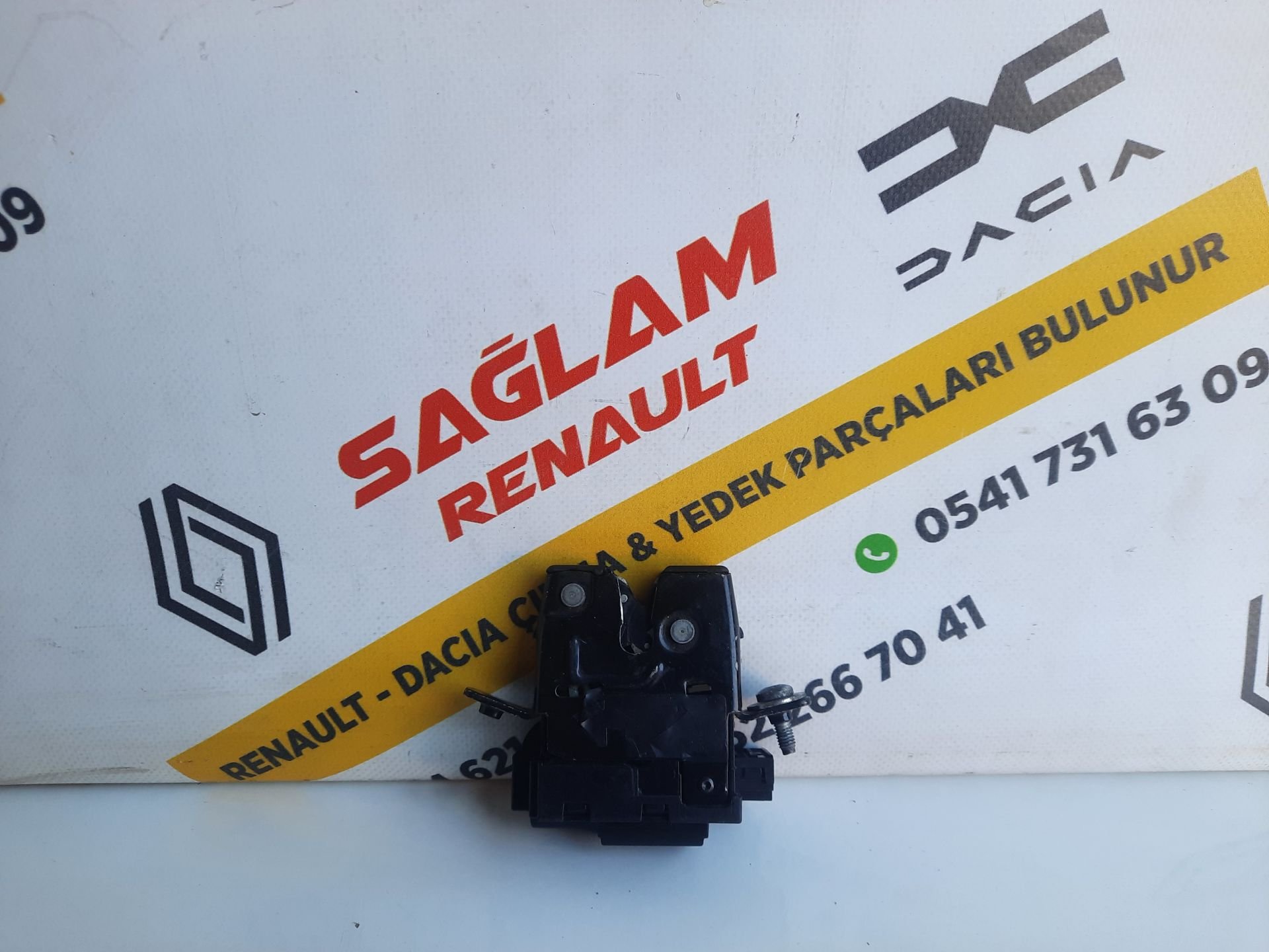 Kangoo Orijinal Çıkma Bagaj Kilidi 8200497798B