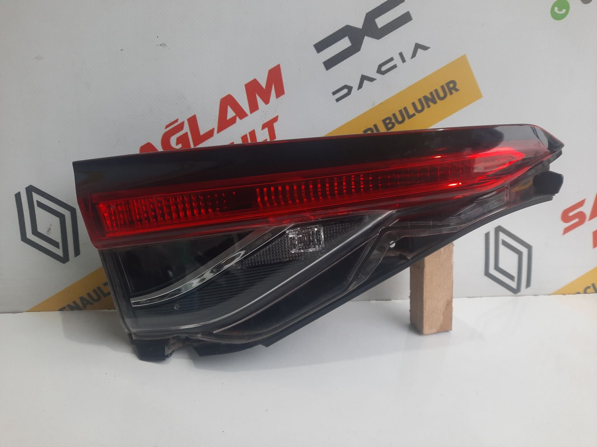 Corolla XII E210 Orijinal Çıkma Sol İç Stop 81590-02C21