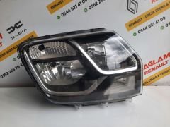 Duster 1  Orijinal Çıkma Sağ Far 2013-2017 İçi Siyah Nikelajlı 260100156R