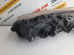 Megane 2 Orijinal Çıkma Sağ Merceksiz Far 7701064017