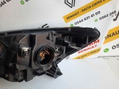 Captur Orijinal Çıkma Sağ Far 1305237130
