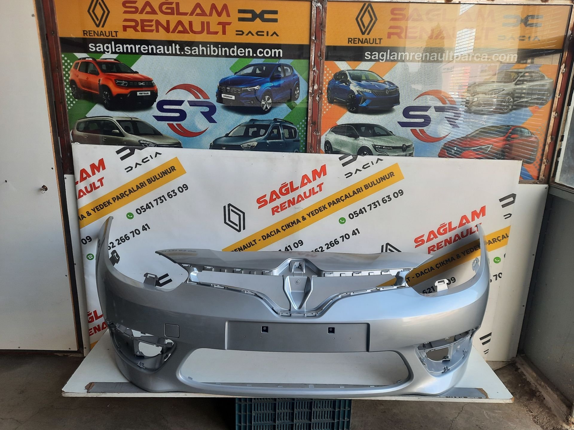 Fluence İcon Makyajlı Kasa Ön Tampon Platin Gri 620104894S - TYG