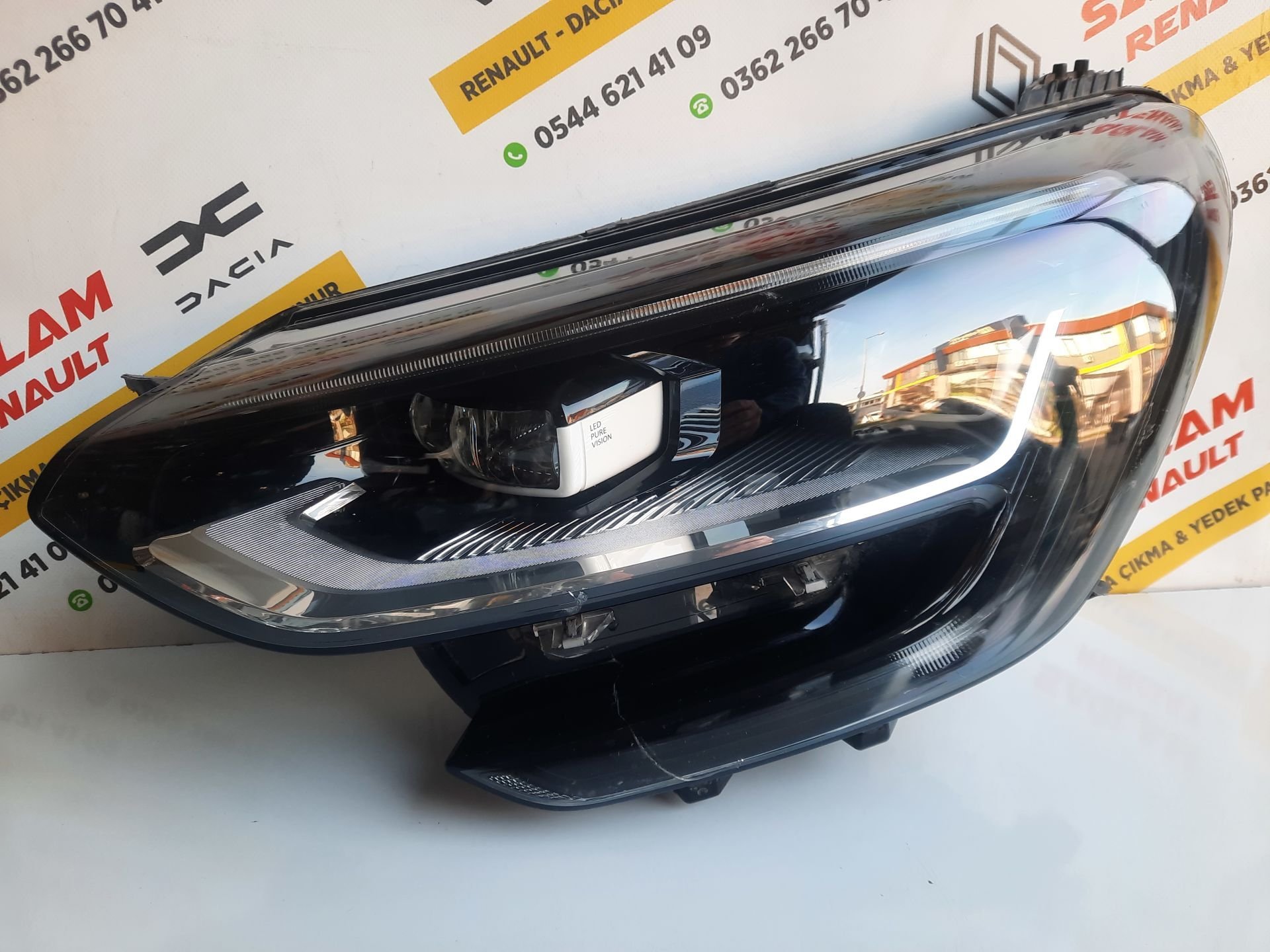 Megane 4 Icon 16-20 Orijinal Çıkma Sol Far 260601197R Valeo