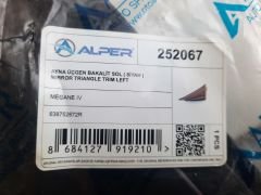 Megane 4 Sıfır Ayna Üçgen Bakaliti Plastiği Sol Siyah 638752672R