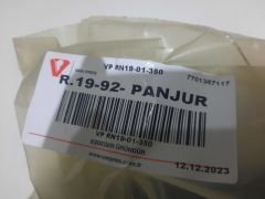 R19 Europa Sıfır Ön Panjur 7701367117