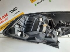 Sandero 2008-2013 Orijinal Çıkma Sağ Far İçi Beyaz 8200733877