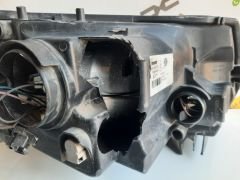 Logan MCV Sandero Orijinal Çıkma Sağ Far Kasası Kırık 260105344R