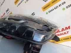 Kadjar İcon Çift Mercekli Orijinal Çıkma Sağ Far - Camı Kırık 260108354R