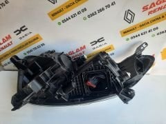Kadjar İcon Çift Mercekli Orijinal Çıkma Sağ Far - Camı Kırık 260108354R