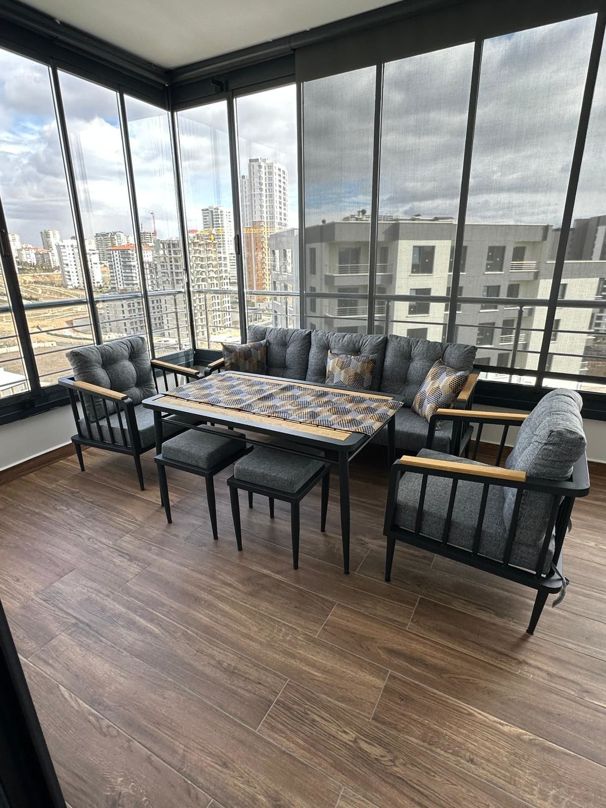 Buket Balkon Takımı