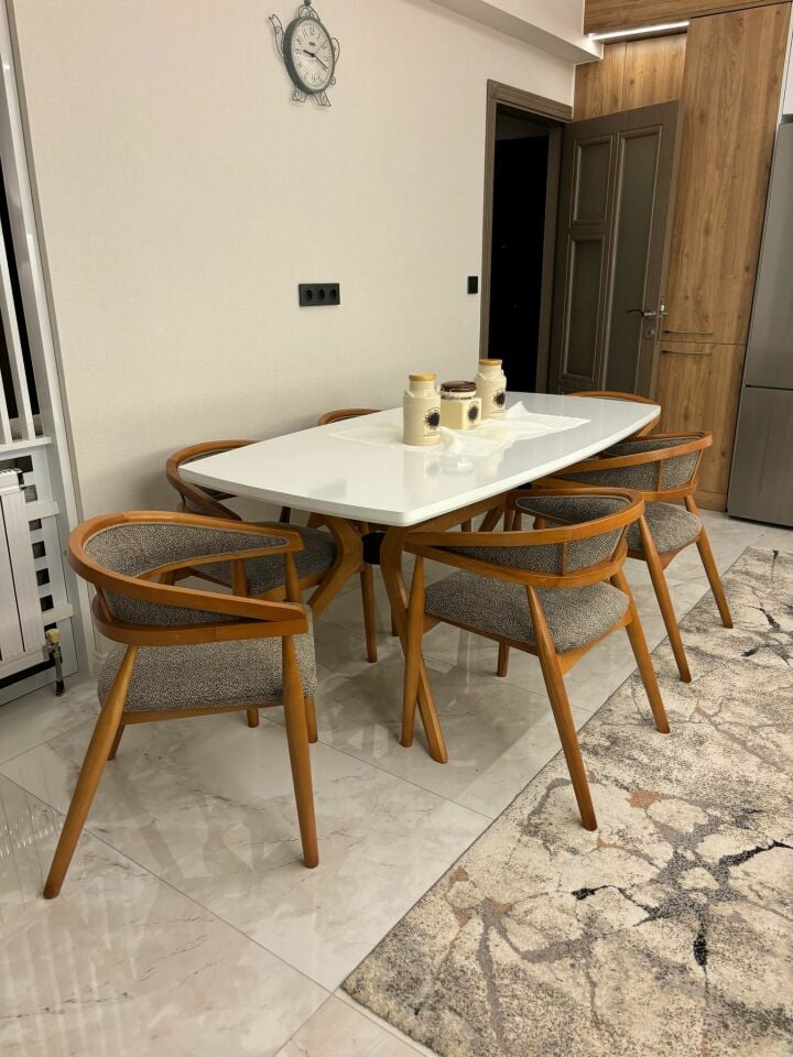 Beyaz Ahtapot Masa + Luna Sandalye Takımı 