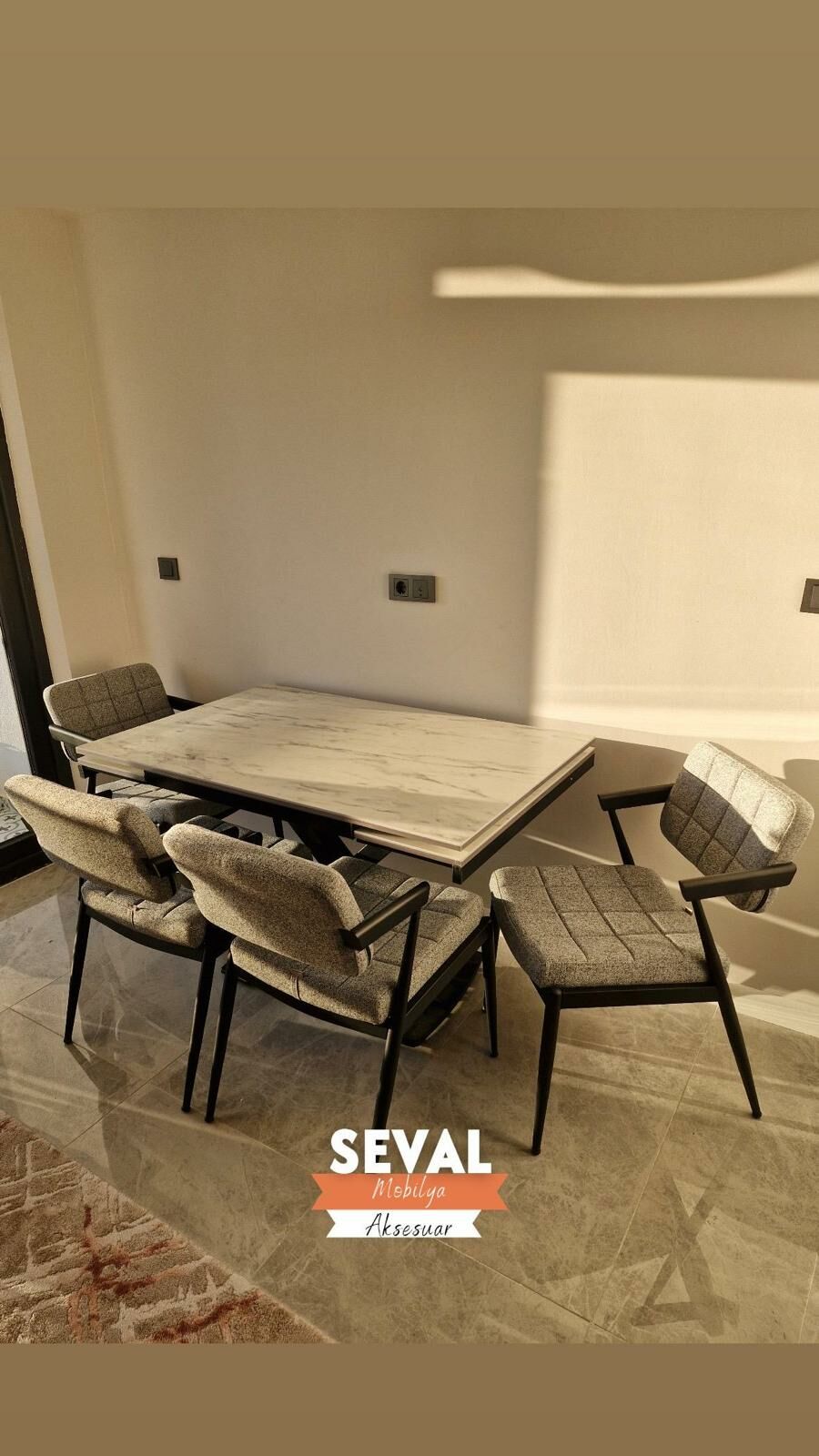 Marmo X Açılır Masa + Klas Sandalye Takımı