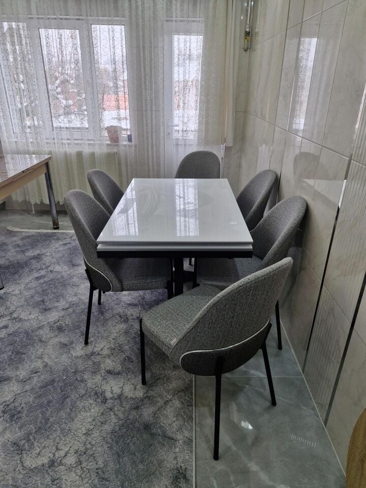 Beyaz X Açılır Masa + Kuğu Sandalye Takımı