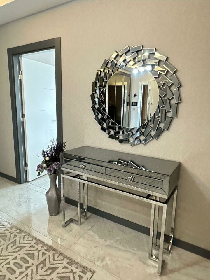 Dubai Dresuar