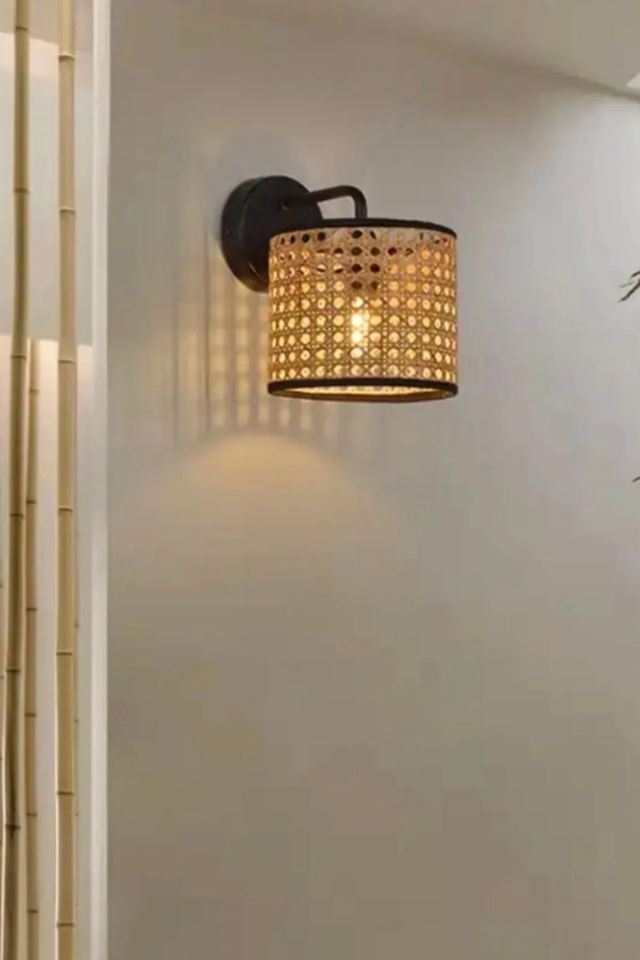 Yeni Pena Pilli Siyah Rattan Aplik 