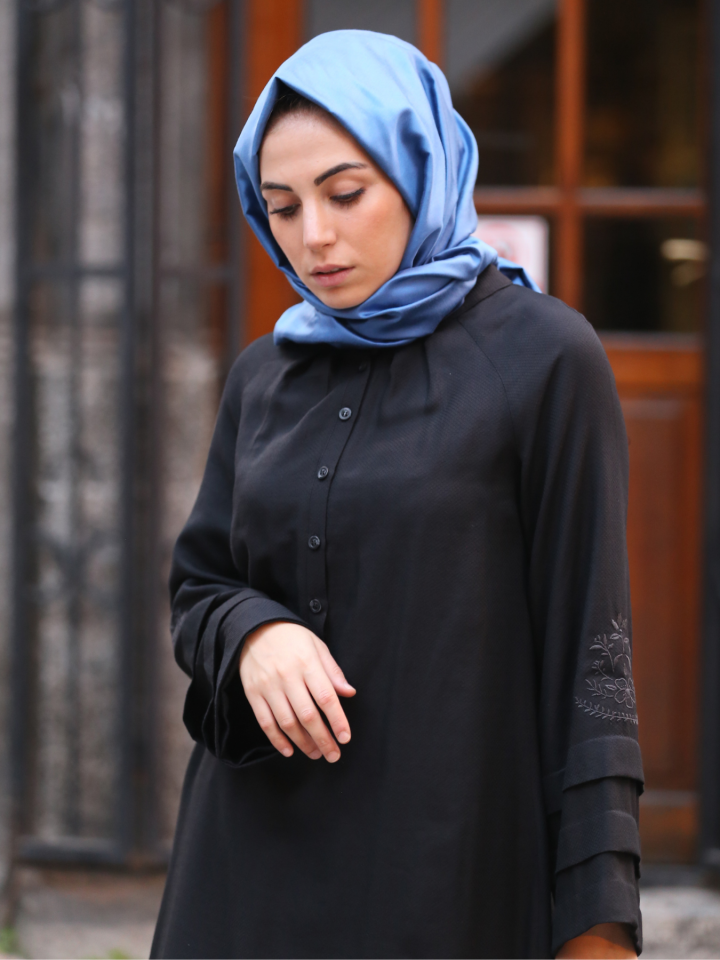 Kolu Nervürlü Tunik Siyah