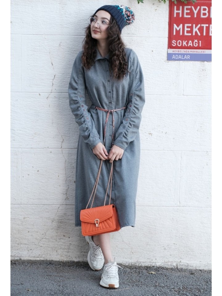Minimal Nakışlı Tunik Gri