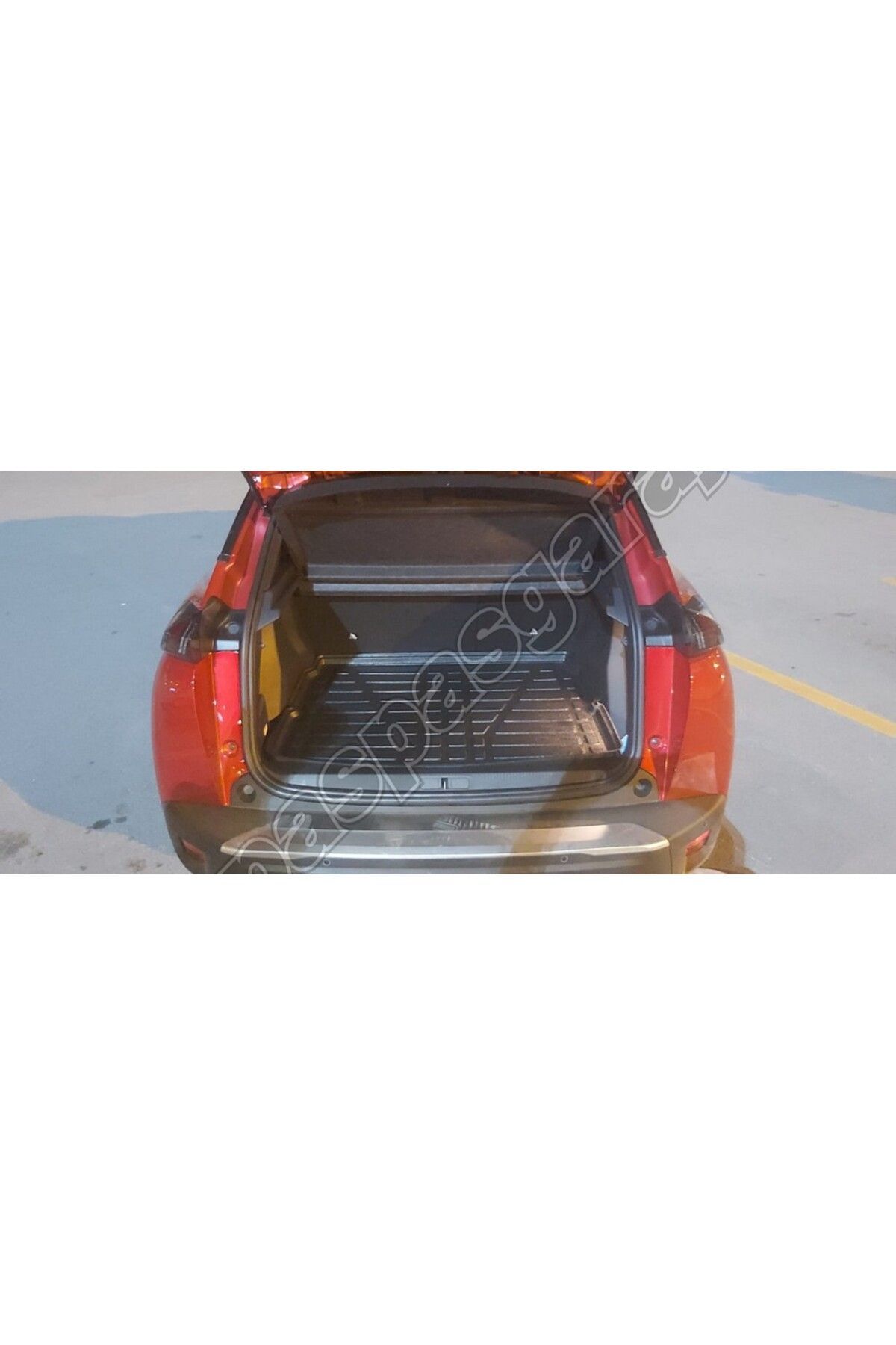 Peugeot 2008 Üst Bagaj Havuzu 2020-sonrası