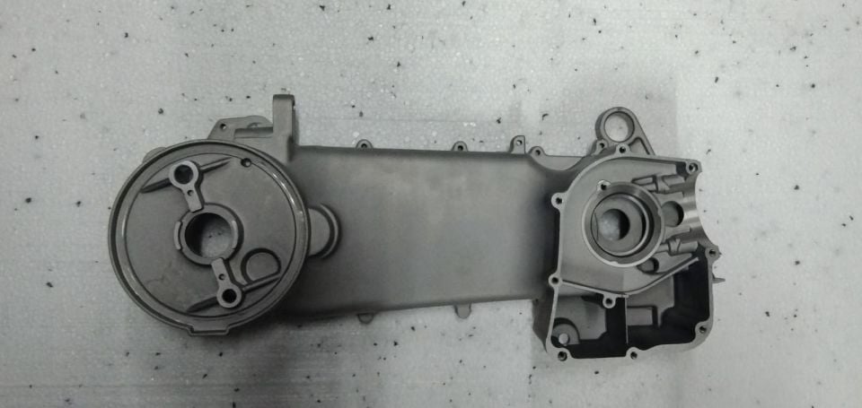 MOTOR GÖVDESİ SOL (170 CC) (Üstten Bağlantılı Olan)